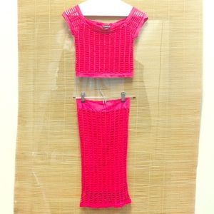 bebe 2 Piece Hot Crop Top and Skirt (Size S) Y2K Barbiecore Vibes
